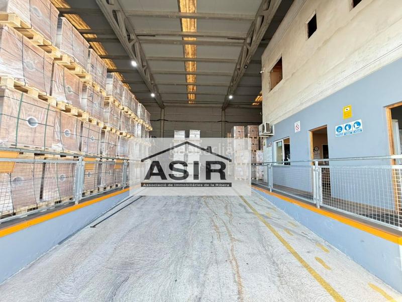 Foto 740623c8-a080-433c-b376-af5681ef046d. Fabrikhalle in Pobla Llarga (la)