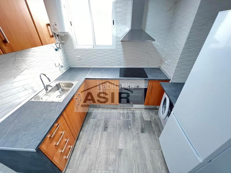 Foto f1d5cb75-4642-4837-b450-735fd6a70a60. Pis a Albuixarres Alzira