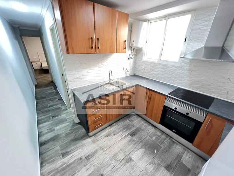 Foto f3e4dfc4-7195-4414-93ad-77e3a32039a5. Pis a Albuixarres Alzira