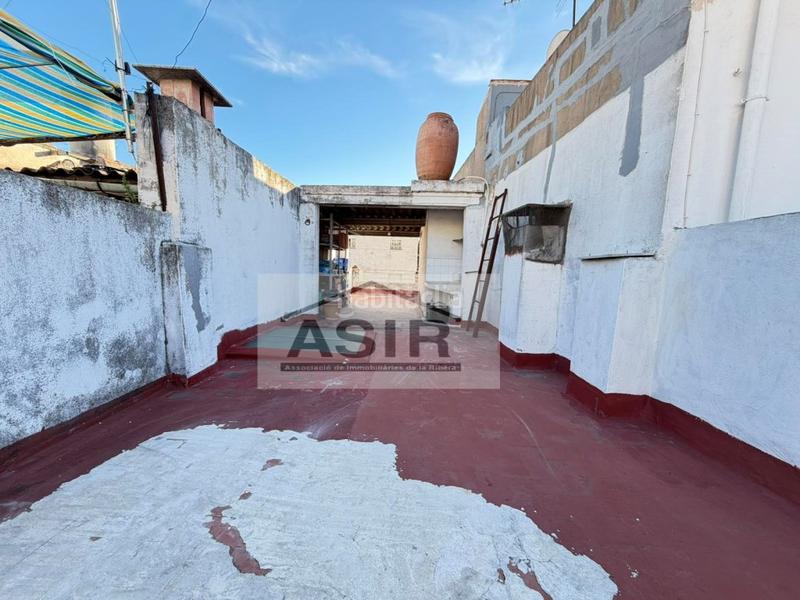 Foto f05bb2da-af32-4111-98d4-7fdd3774ba71. Casa a Caputxins Alzira