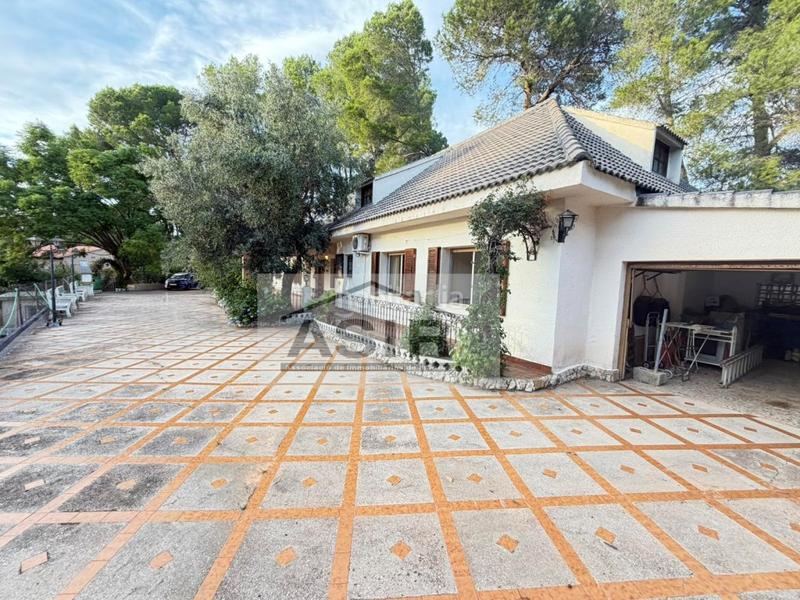 Foto 16789d91-a598-46fe-bc8c-08f49cc8018c. Chalet in Urbanitzacions i Pedanies Sud Alzira