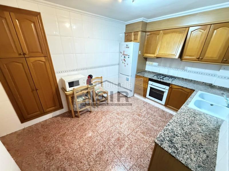 Foto 2224c376-d1ed-4276-938c-edec39498a52. Piso  4 habitaciones venta en Albuixarres Alzira