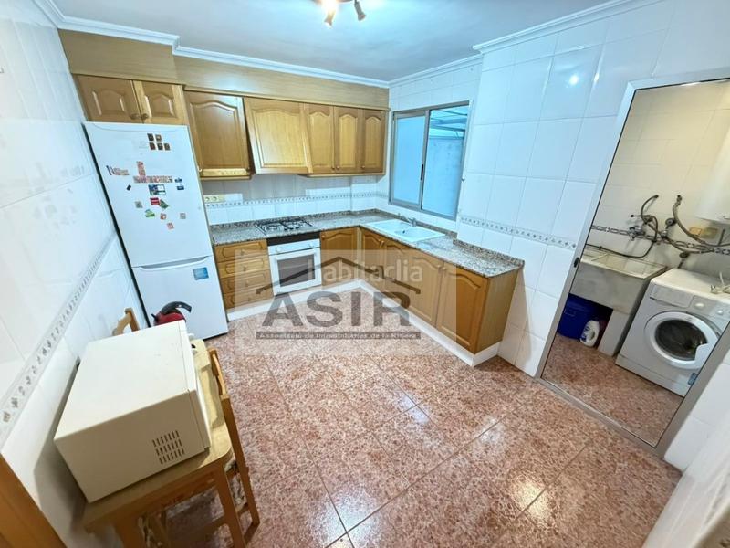 Foto 2819b2e6-3da4-4534-aedb-ac682b800981. Piso  4 habitaciones venta en Albuixarres Alzira