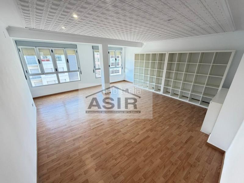 Foto 2c2ab362-2f53-41e9-a833-ced0c5122f8b. Rent flat in Centre Alzira