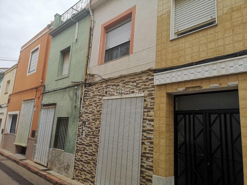 Foto 61df780c-98ca-4f04-9f96-13924bfdb6d8. Casa  adosada en Caputxins en Caputxins Alzira
