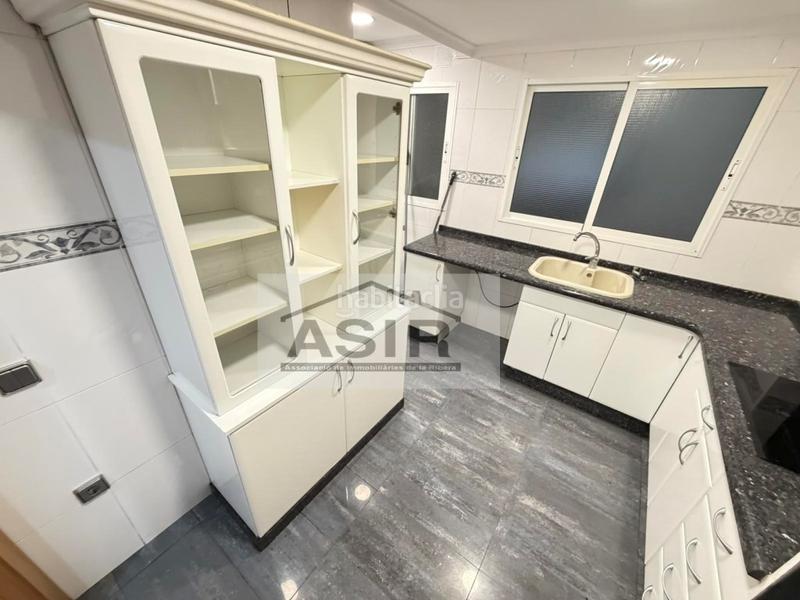 Foto 03b25ac1-7cd9-4081-bbb8-c7cdf5961df8. Alquiler piso  3 habitaciones alquiler en Centre Alzira