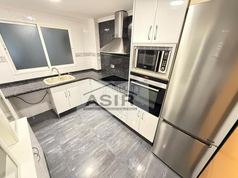 Foto 80b3dcda-a27b-45c7-b40f-458223db6c1a. Alquiler piso  3 habitaciones alquiler en Centre Alzira