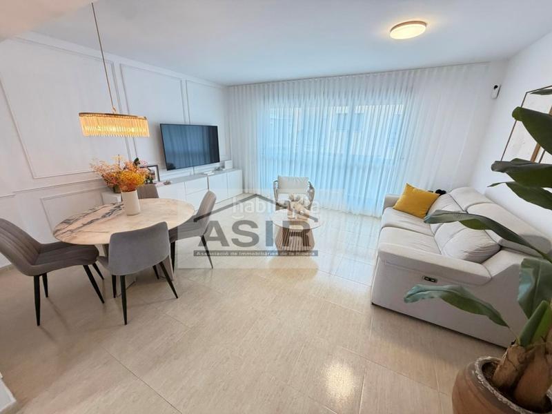 Foto 7bca1484-dbc1-4d04-93b7-08ec9c1d12b2. Casa  3 habitaciones venta en Llaurí