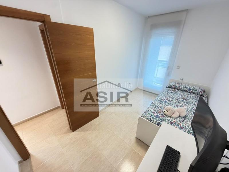 Foto f6abf272-fe41-46f0-b963-440b1bbdd690. Casa  3 habitaciones venta en Llaurí