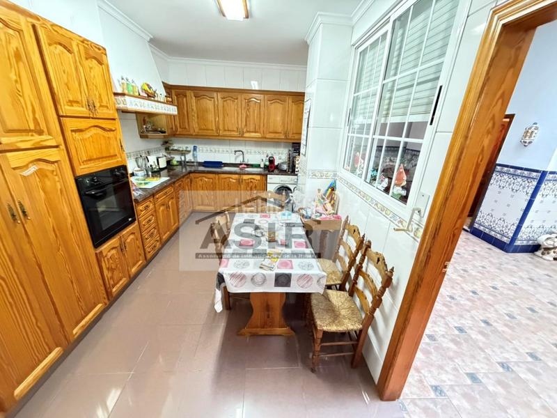 Foto cfc57225-9d21-4991-8e42-1adbd08f6532. House in Centre Alzira