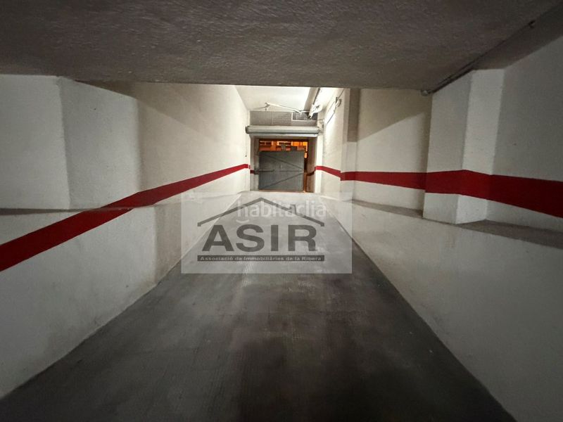 Foto cf820dd3-3295-48c3-b1b9-6a3f597e5ad4. Aparcament cotxe a Alquenència - Venècia Alzira