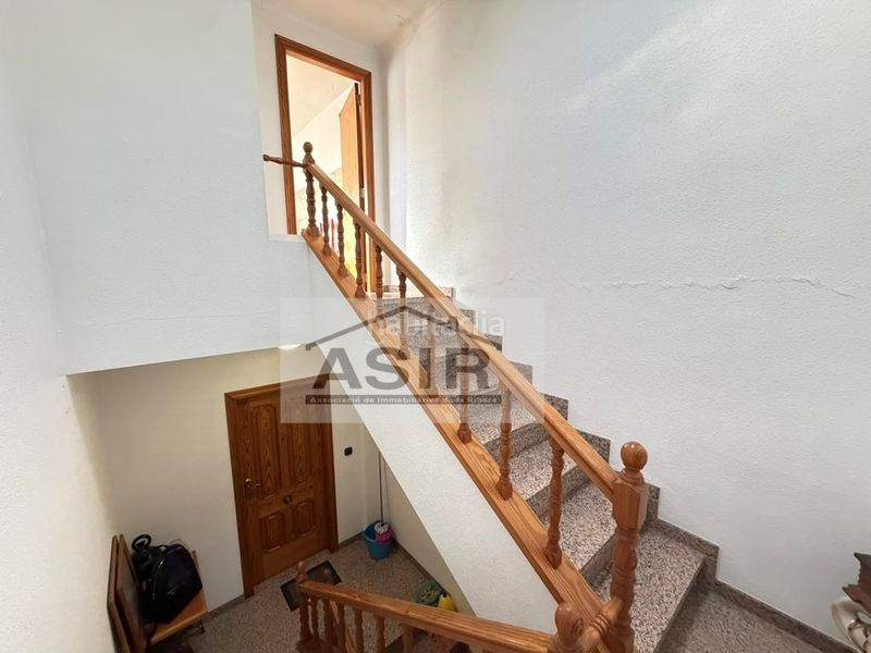 Foto 11e0fc55-b4d5-41ee-b89a-c178128c6315. Casa amb aparcament a Pere Crespí Alzira