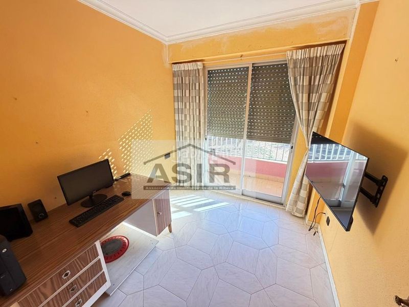 Foto 1574fd25-93b6-43d2-bed6-ef3338be436f. Casa amb aparcament a Pere Crespí Alzira