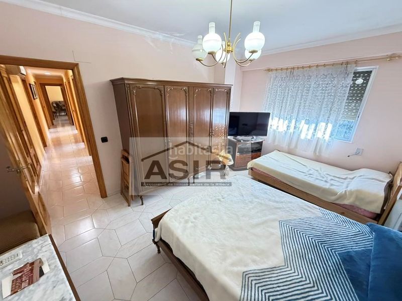 Foto d084eec2-5bbb-4e1f-923e-406cd9c57a6d. Casa amb aparcament a Pere Crespí Alzira