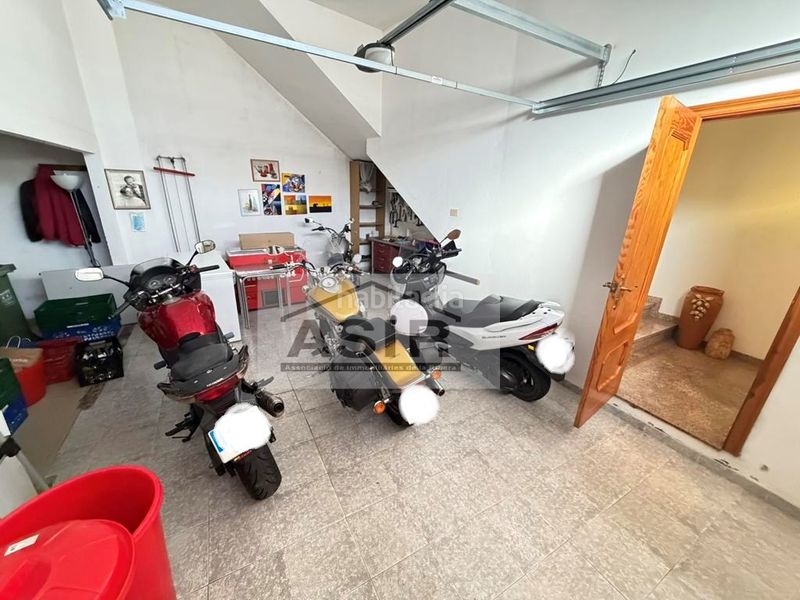 Foto e552c532-1713-48d7-88d9-c2c037ec0d7f. Casa amb aparcament a Pere Crespí Alzira