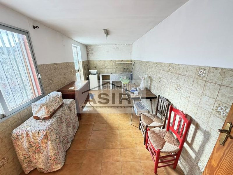 Foto f195a996-ac87-4a04-9075-b1f29f7030e3. Casa amb aparcament a Pere Crespí Alzira