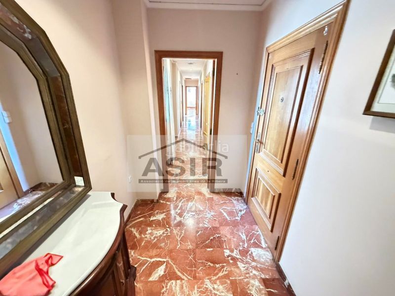 Foto c0a65343-f306-48c6-af8c-77db7bd4c466. Pis a Centre Alzira