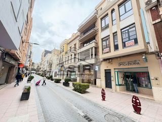 Rent Office space  Calle benito perez galdos. Oficina alquiler alzira
