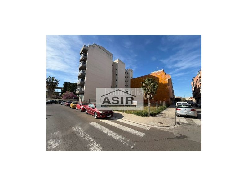 Foto bef2aa1f-a583-46d9-b4a2-5d0e52dc26fb. Pis a Sants Patrons Alzira