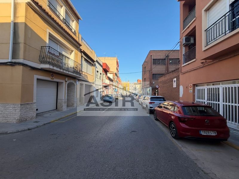 Foto 7fb7dc66-864f-4170-aa44-e024167b72c4. Local comercial  venta en Carcaixent