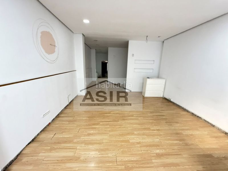 Foto d2b54e8b-5ee8-4b02-a9d6-9fad6feced09. Local comercial  venta en Carcaixent