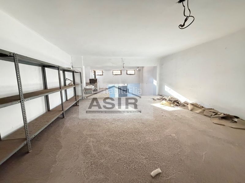 Foto 248df29c-cbcb-4b31-ab6e-0e0ebdb42536. Local comercial  venta en Carcaixent