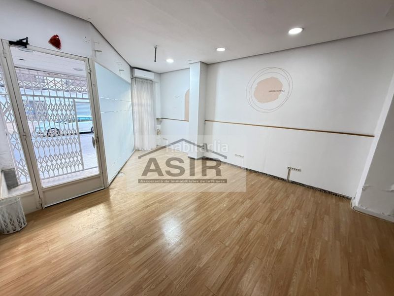 Foto 3ce67e49-4160-415e-82c3-c602c29fa828. Local comercial  venta en Carcaixent