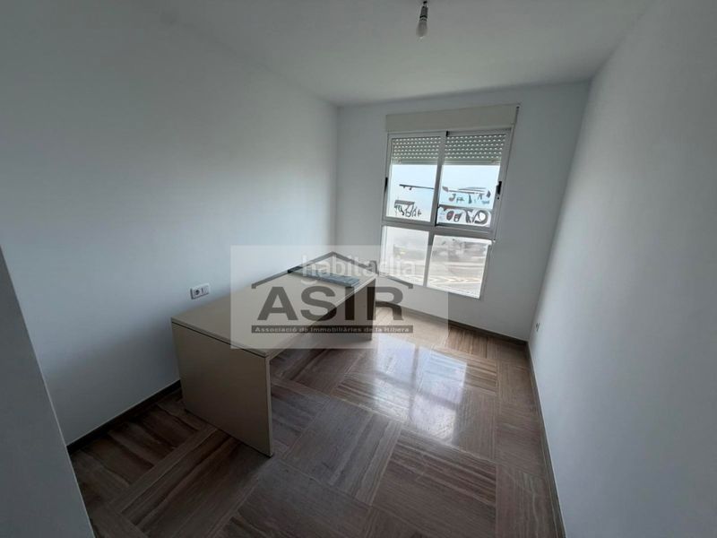 Foto a83cb34c-c44a-4b72-b25f-0e1d730d29ff. Pis amb aparcament a Algemesí