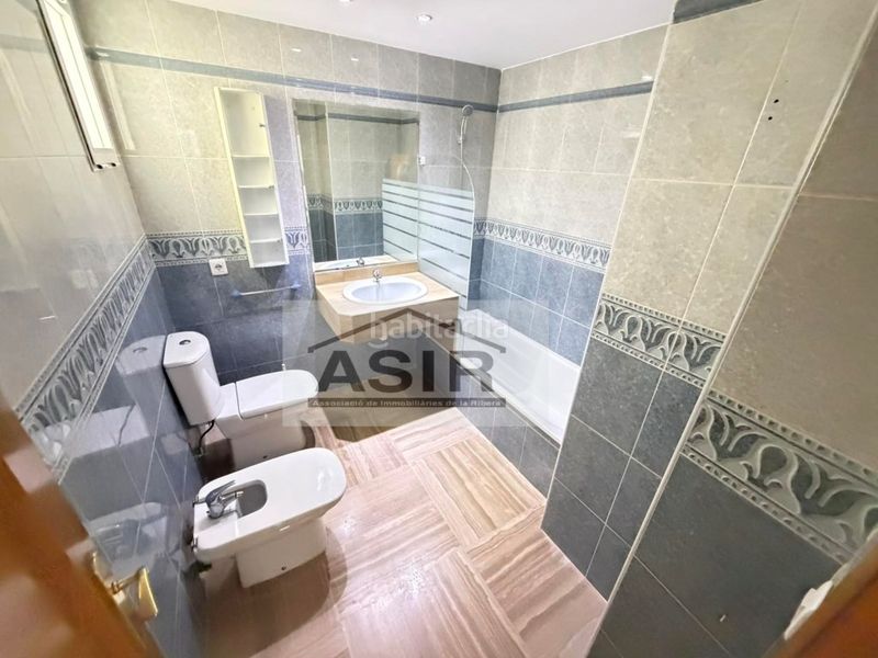 Foto b1108f71-0633-4745-b1e7-72b94b97e9f9. Pis amb aparcament a Algemesí