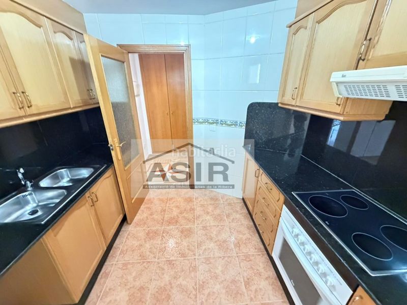 Foto feb2cf5a-1d76-46ad-aa20-a4d0949dff63. Pis amb aparcament a Algemesí