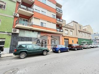 Lloguer Local Comercial  Calle ardiaca pere esplugues. Local comercial alquiler alzira