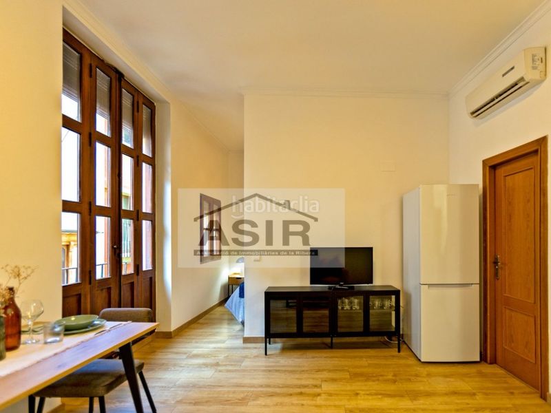 Foto 3157f6a0-55d1-4130-b543-5f3f6f1396e8. Estudi a Xàtiva