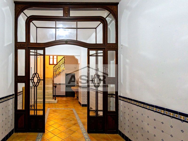 Foto 5321af95-de15-48c4-9570-1035fc91d236. Estudi a Xàtiva