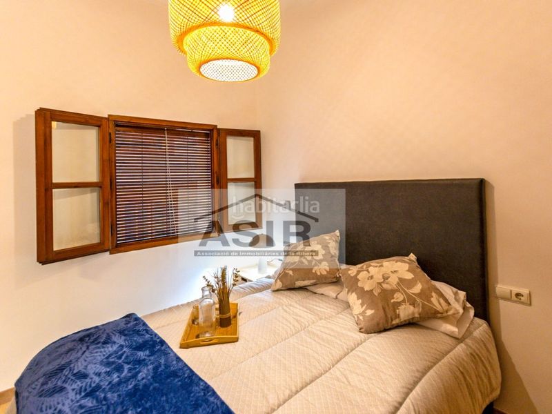 Foto 83ce39a8-1539-4c40-b32e-b5015c52269c. Estudi a Xàtiva