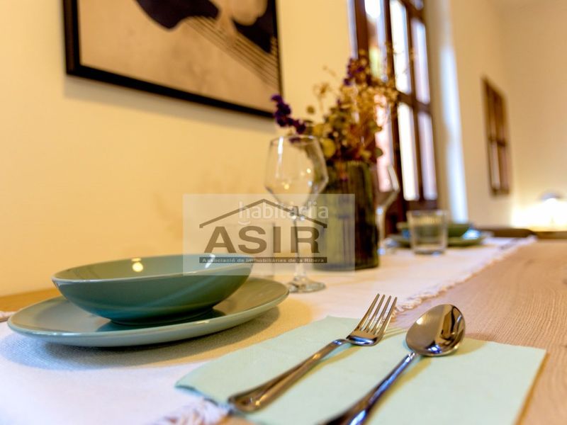 Foto 989e7757-d050-46a0-b6ff-bf42ffd2ea65. Estudi a Xàtiva