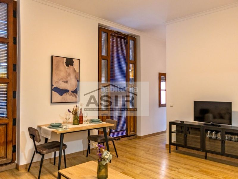 Foto b9207c15-607c-4cff-bf0b-1d297a79153a. Estudi a Xàtiva