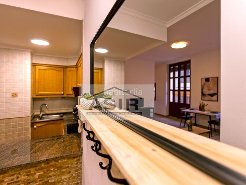 Foto f6e330c3-88bb-4ad3-b97e-1dcb077ba6c7. Estudi a Xàtiva