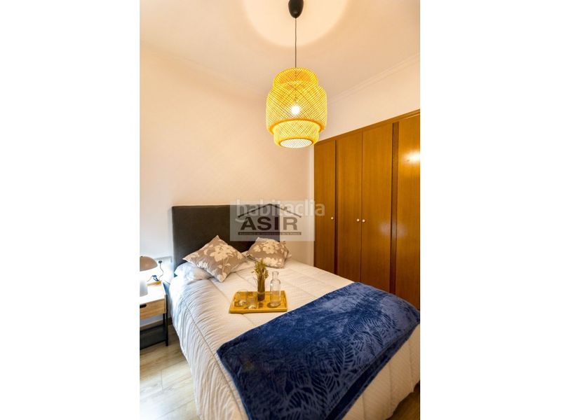 Foto fb224d94-e761-451d-ae52-0fa62521c5e3. Estudi a Xàtiva