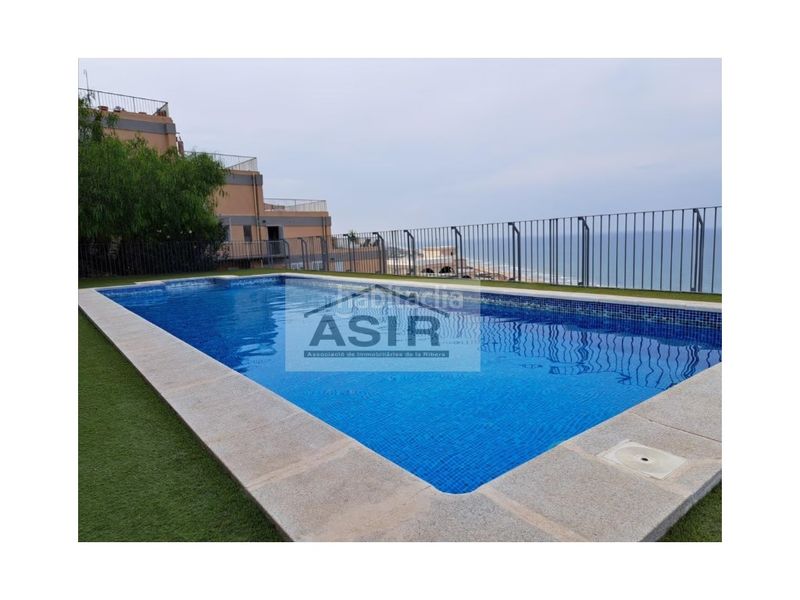 Foto 523ad4b1-4097-4570-bcd8-b092f52d138f. Casa amb aparcament piscina a El Faro Cullera