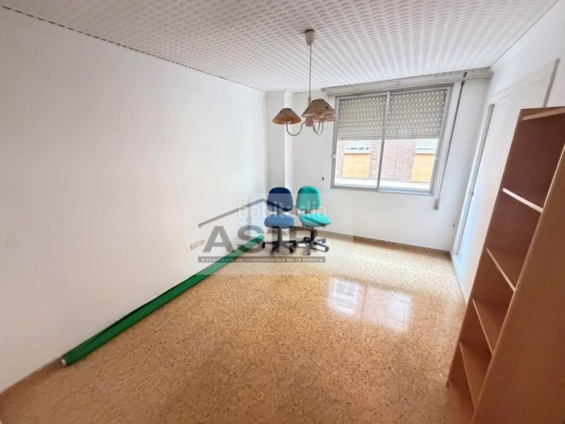 Foto b762e10c-b51a-41d2-bba8-6dfa80092787. Pis a Albuixarres Alzira