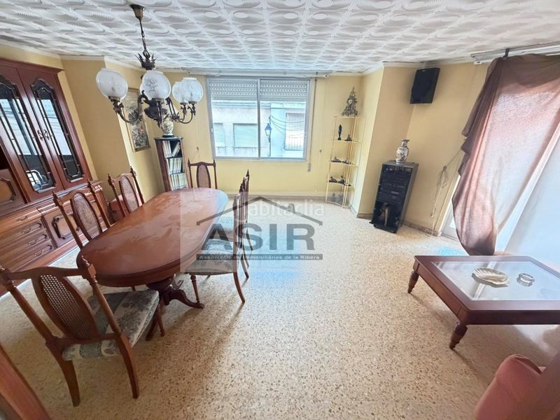 Foto fd36e103-a015-4e34-ae5b-46f6b4b2eb43. Pis a Albuixarres Alzira