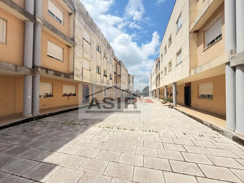 Foto f25a2afb-3cad-42cb-95e6-e730e9f74185. Pis amb aparcament a Benicull De Xúquer
