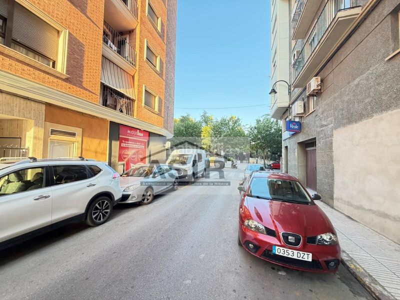 Foto 8712c98d-03c2-4c1e-b48b-342c7fa77dc7. Aparcament cotxe a Alquenència - Venècia Alzira