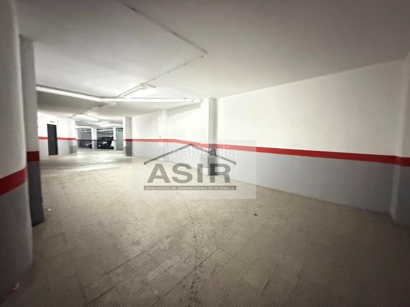 Foto ef87a8a1-1cb2-4e37-b7f1-b6c1089d4ef1. Aparcament cotxe a Alquenència - Venècia Alzira
