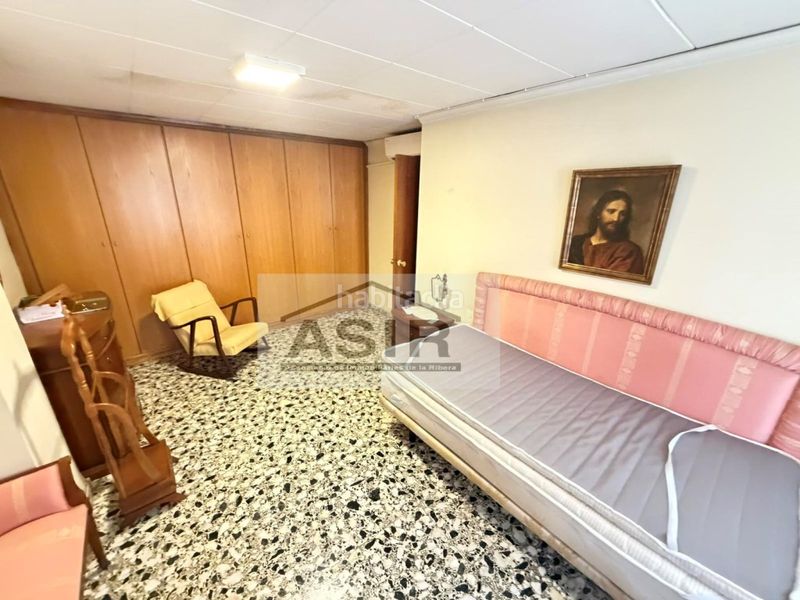 Foto 9607d18c-4cb3-43b3-81e1-b0dd388a1343. Casa a Centre Alzira