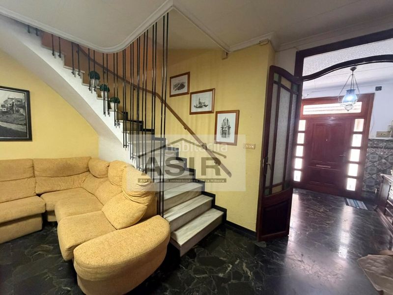 Foto b3a2b377-1a8c-47ff-a5b7-44803c2c8866. Casa a Centre Alzira