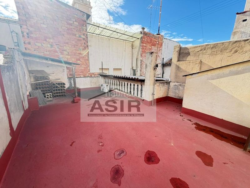 Foto c791523e-8da1-40f7-b2bb-976751d38175. Casa a Centre Alzira