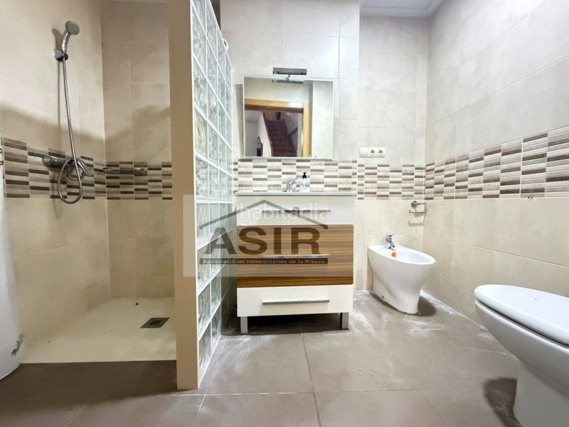 Foto ee3fd536-890a-44a4-bb7a-9680060e95d3. Casa a Centre Alzira