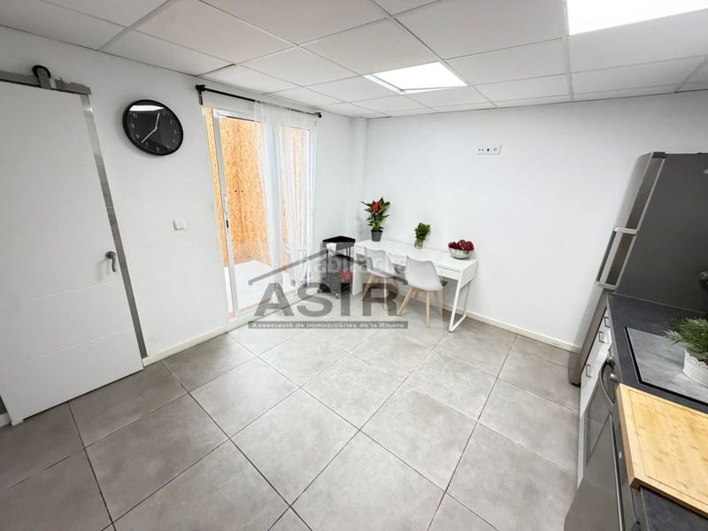 Foto d0db659f-c666-4610-b73c-fc38236a0a73. Casa a Polinyà de Xúquer