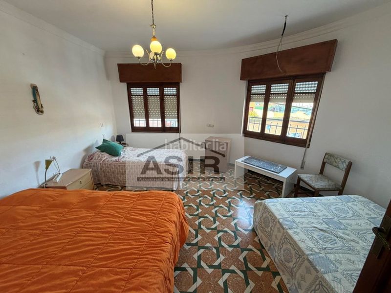 Foto db3b8742-40ae-4095-800b-582ac9972b5b. Casa  5 habitaciones venta en Alquenència - Venècia Alzira